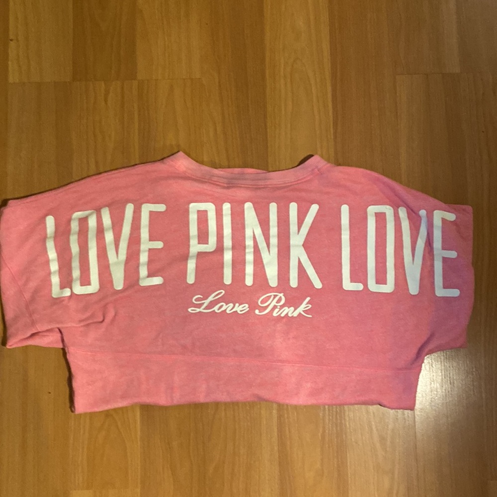 fits like a extra large, tag says xs